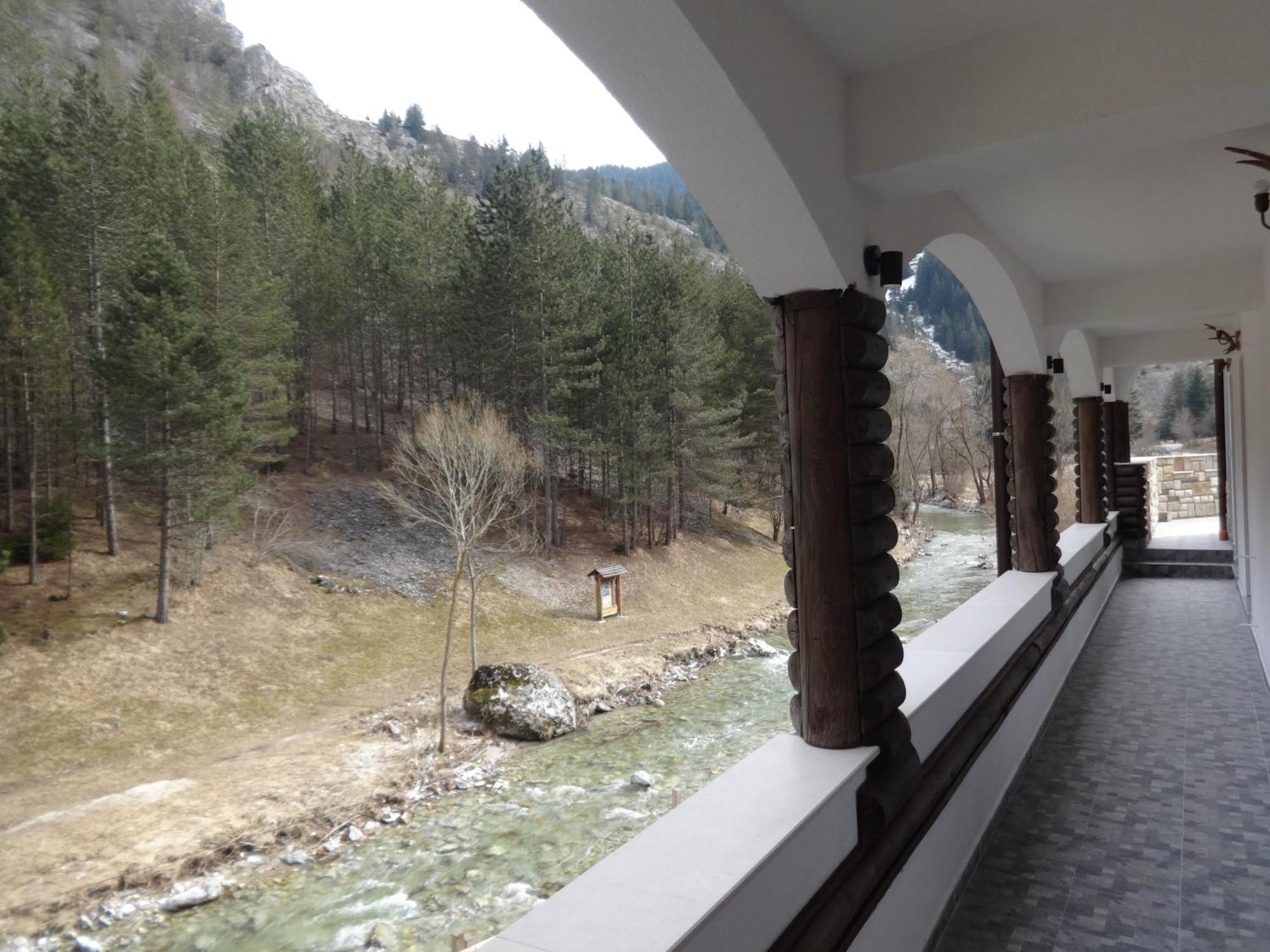 Horlog Castle Hotel Trigrad Bagian luar foto